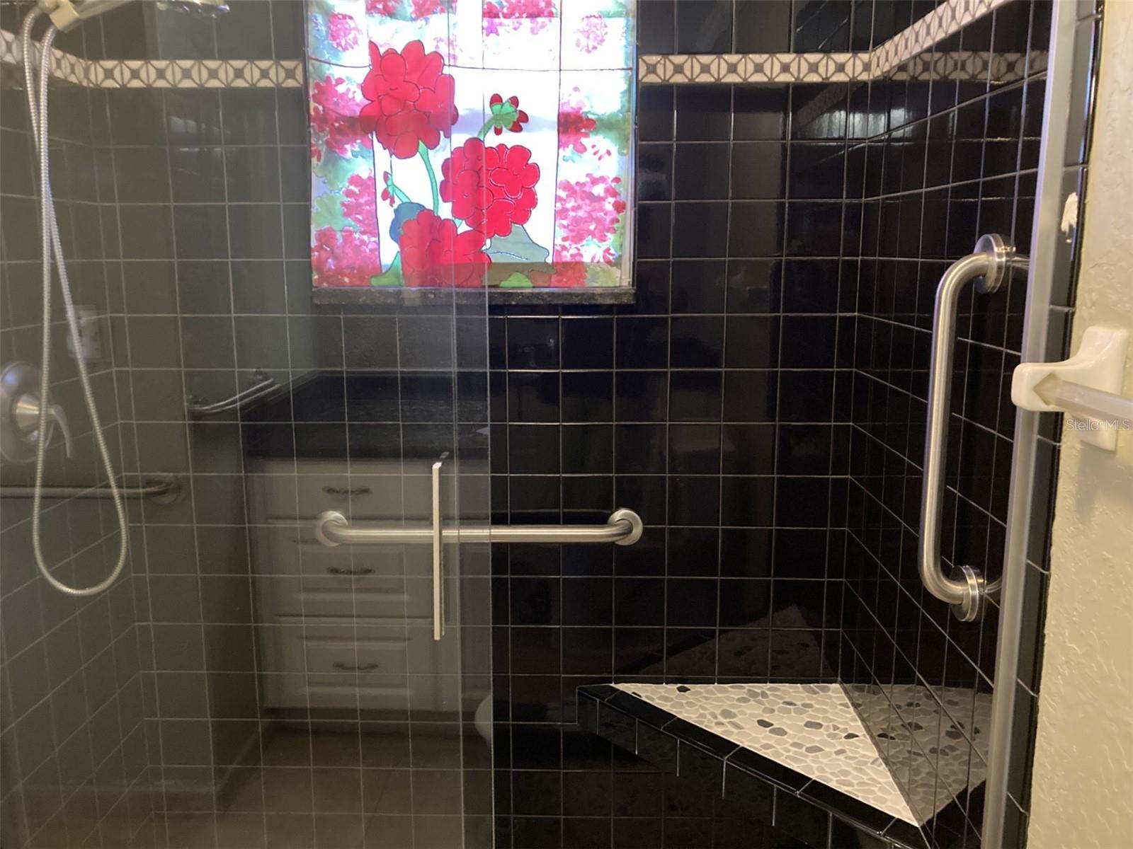 A4672709 Property Photo