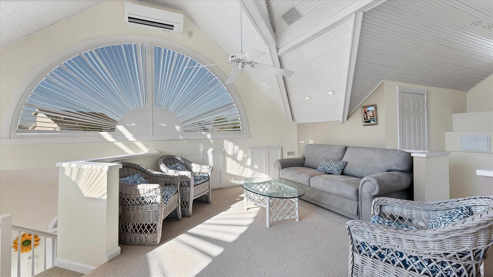 D6144852 Property Photo