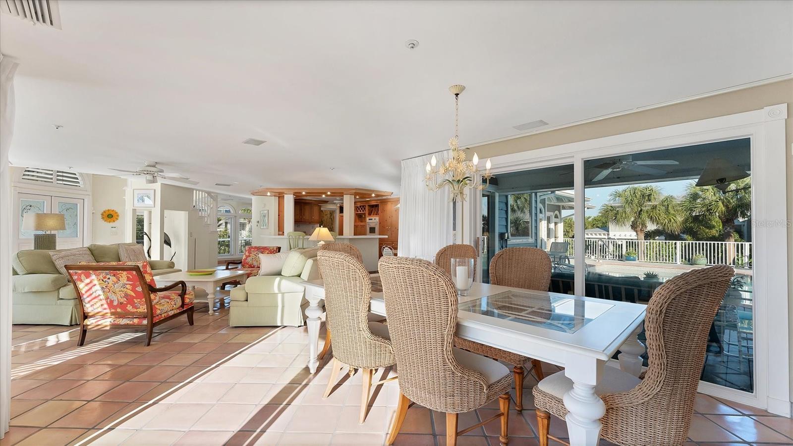 D6144852 Property Photo