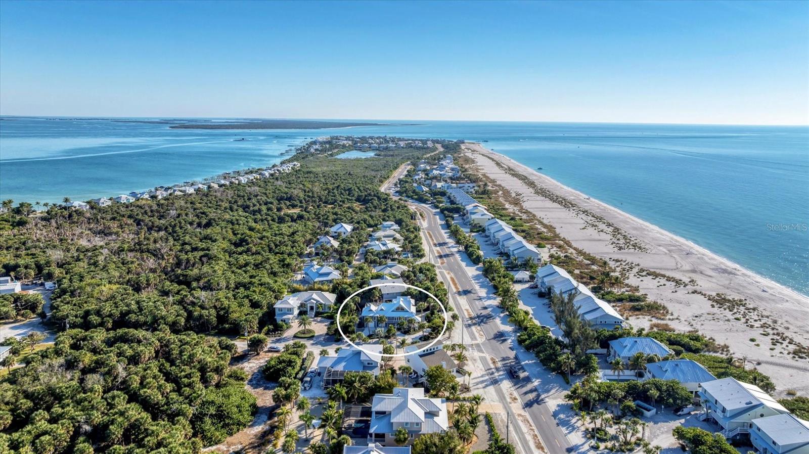 D6144852 Property Photo