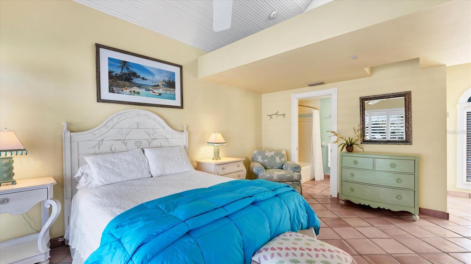 D6144852 Property Photo