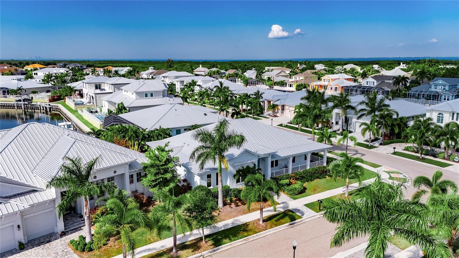 5720 TYBEE ISLAND DR, APOLLO BEACH, FL, 33572