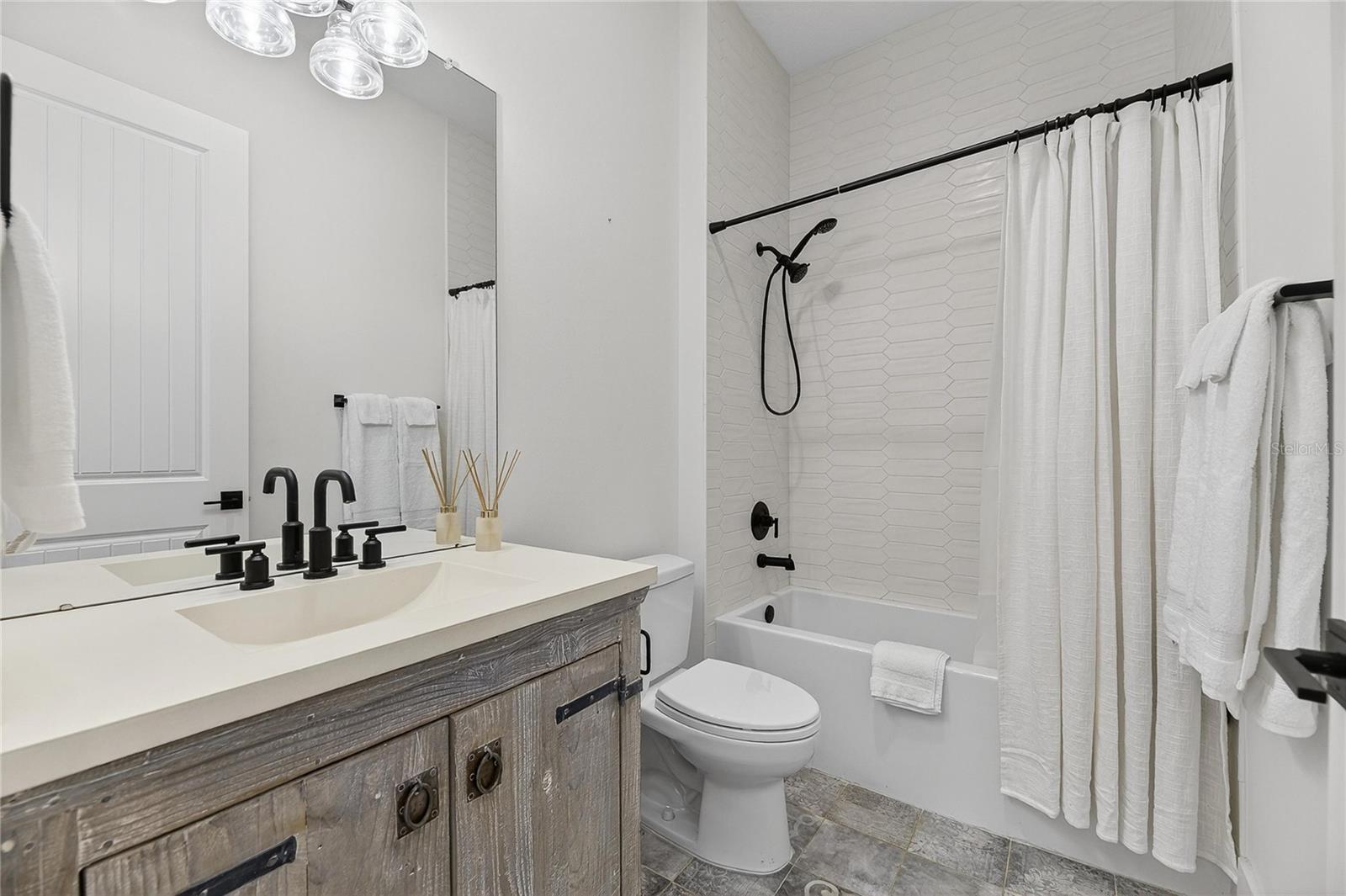 5720 TYBEE ISLAND DR, APOLLO BEACH, FL, 33572