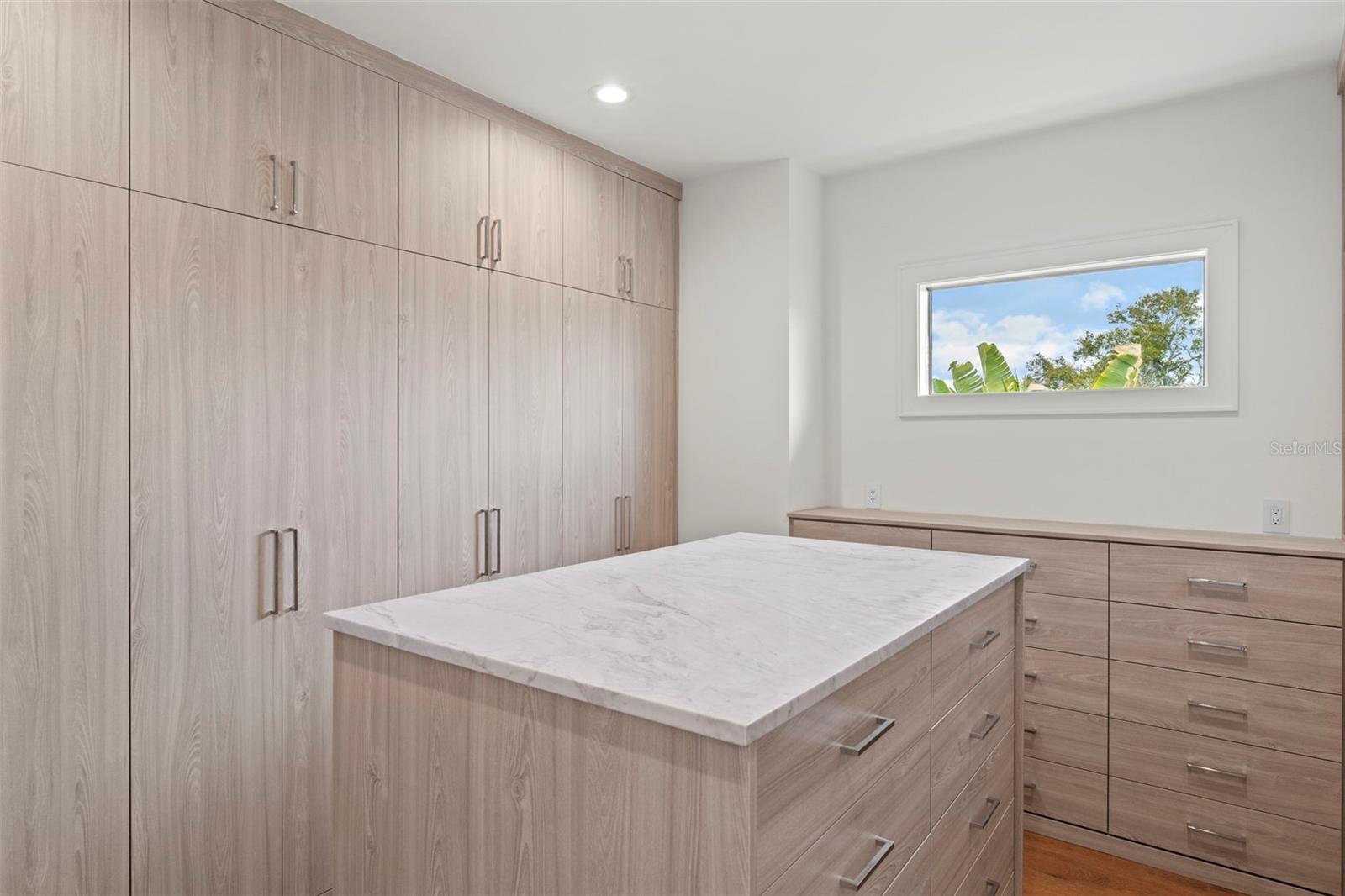 TB8449769 Property Photo