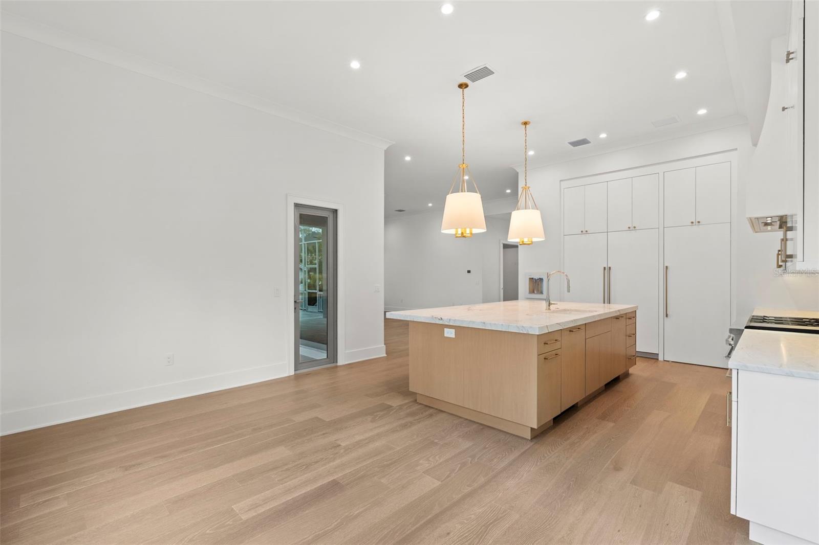 TB8449769 Property Photo