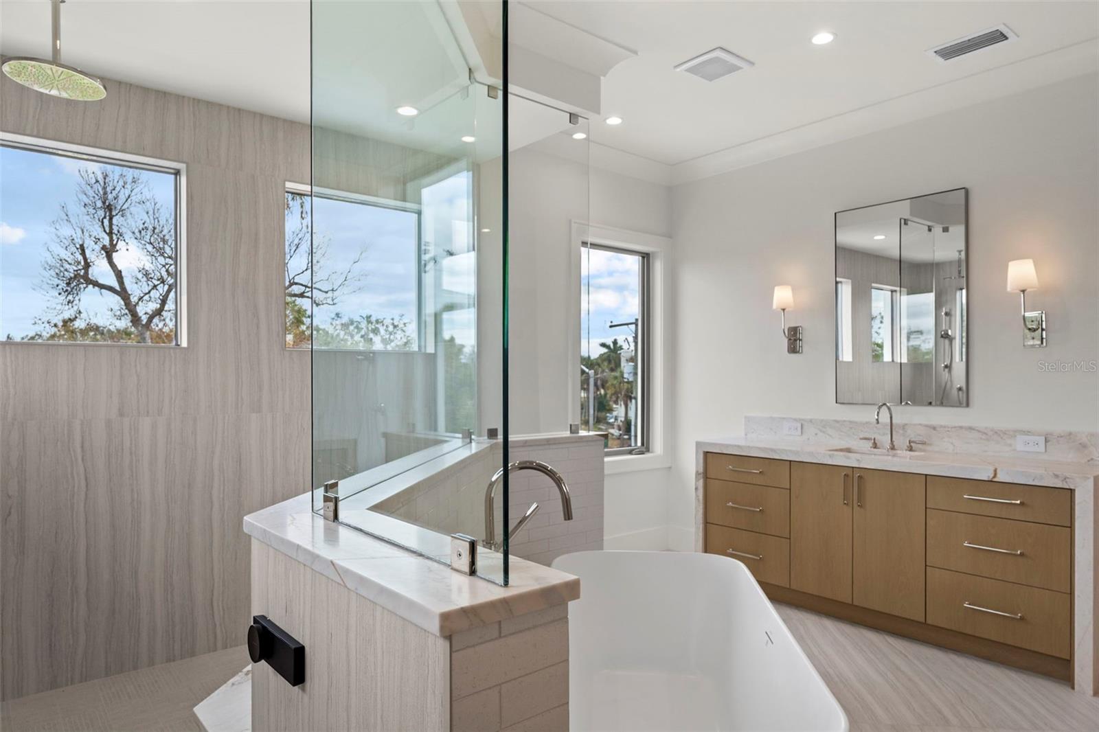 TB8449769 Property Photo