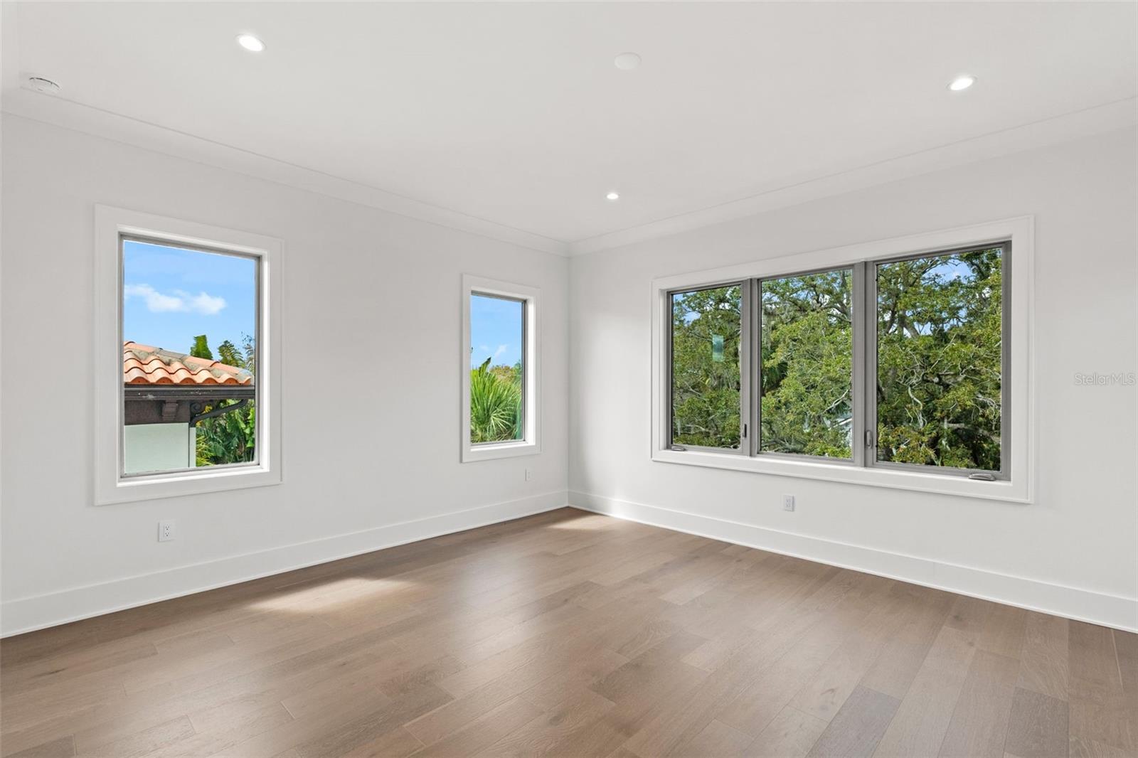 TB8449769 Property Photo