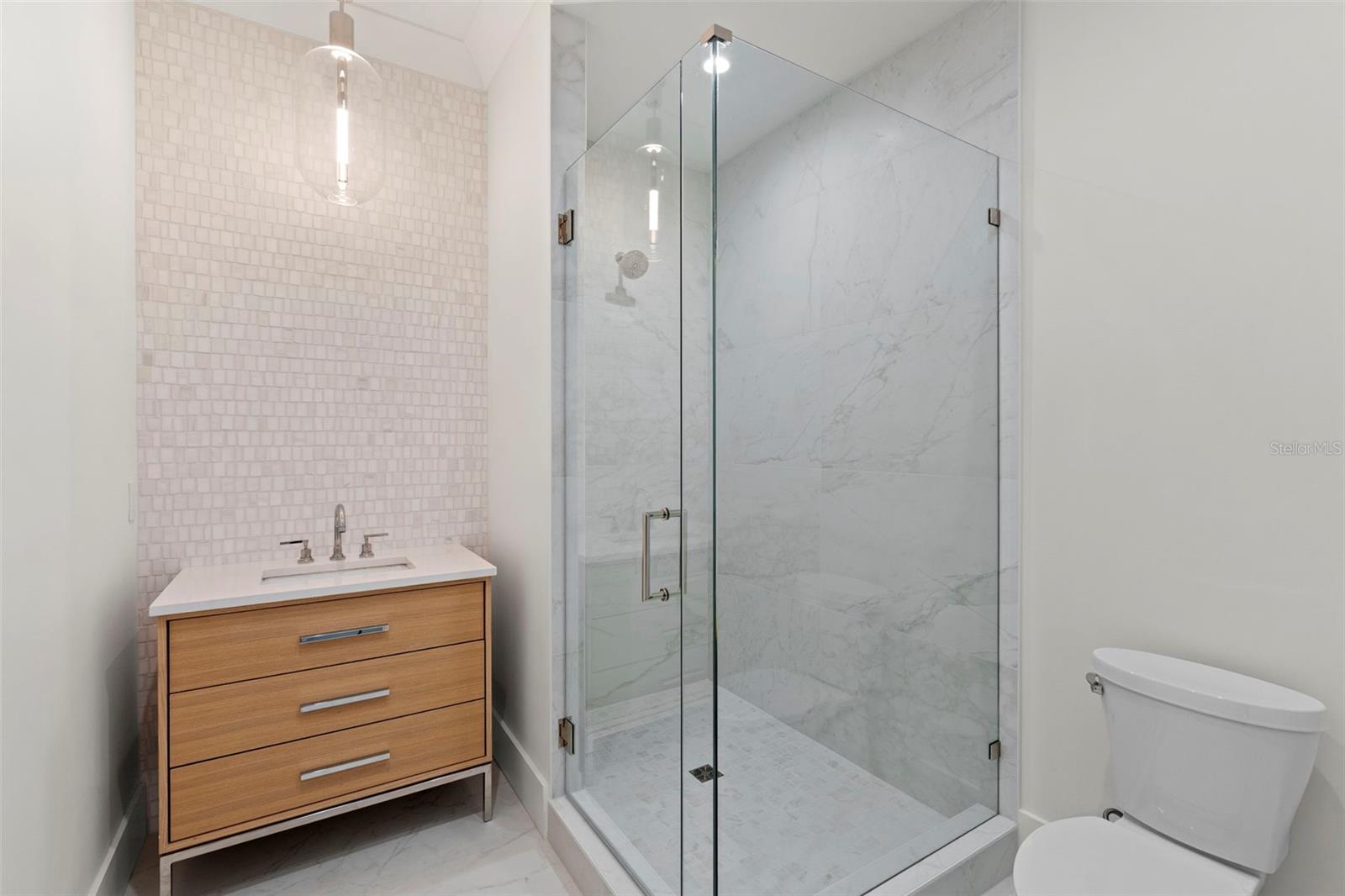 TB8449769 Property Photo