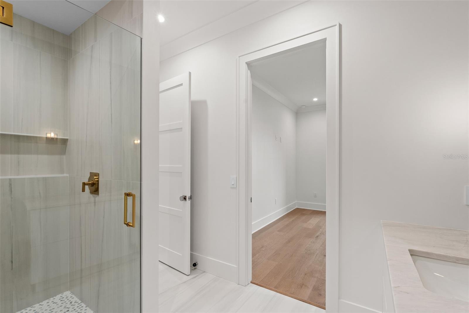 TB8449769 Property Photo