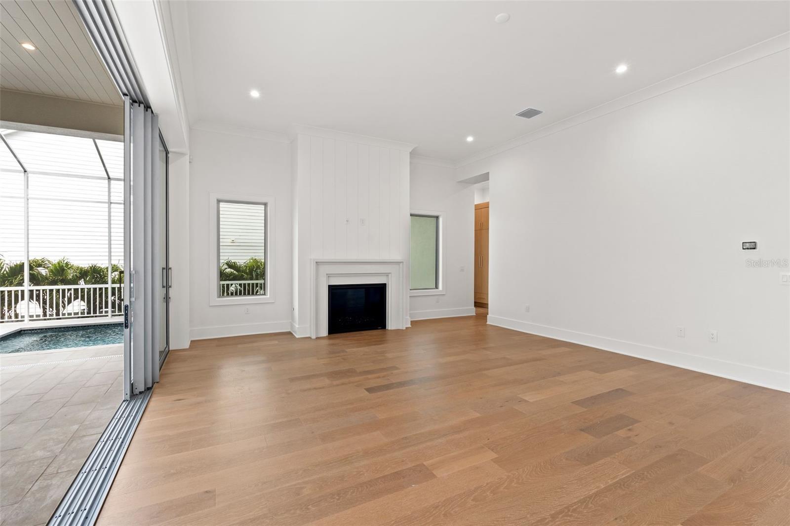 TB8449769 Property Photo