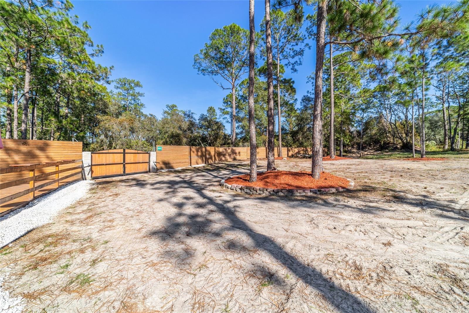 14181 SE 211TH COURT, UMATILLA, FL, 32784