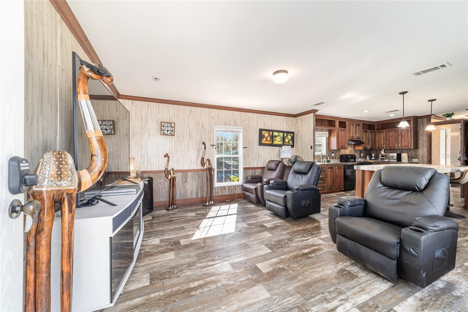 14181 SE 211TH COURT, UMATILLA, FL, 32784