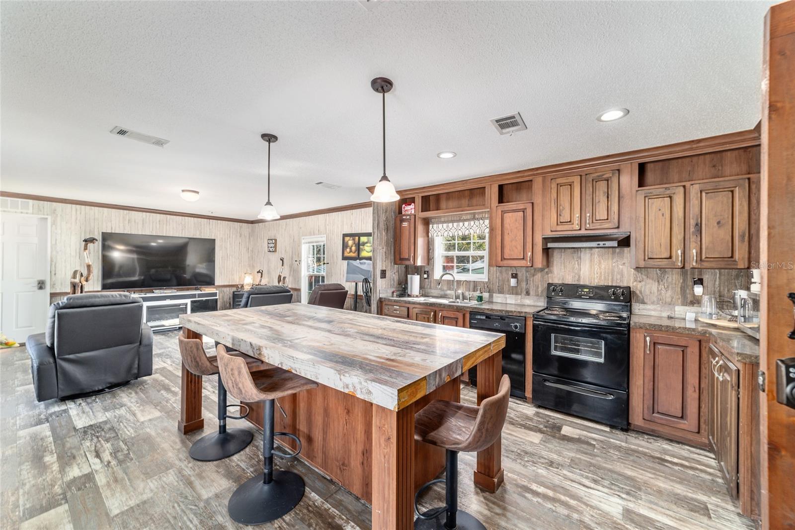 14181 SE 211TH COURT, UMATILLA, FL, 32784