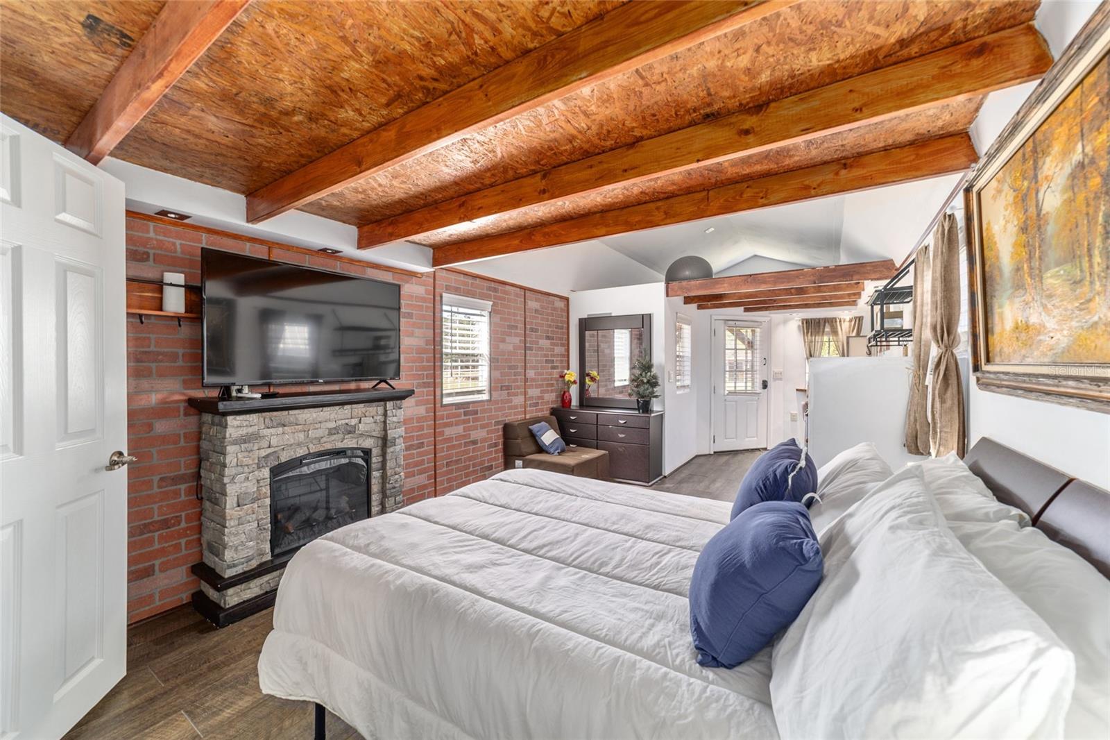 14181 SE 211TH COURT, UMATILLA, FL, 32784