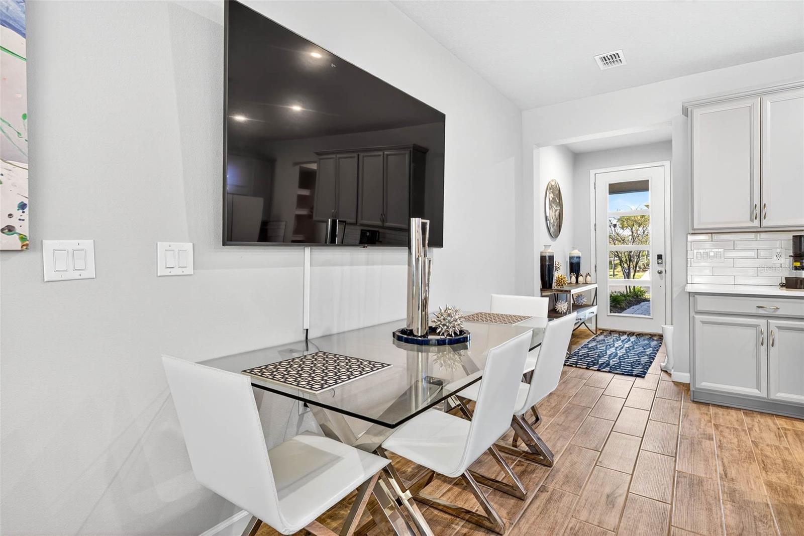 25993 WOVEN WICKER BND, LUTZ, FL, 33559