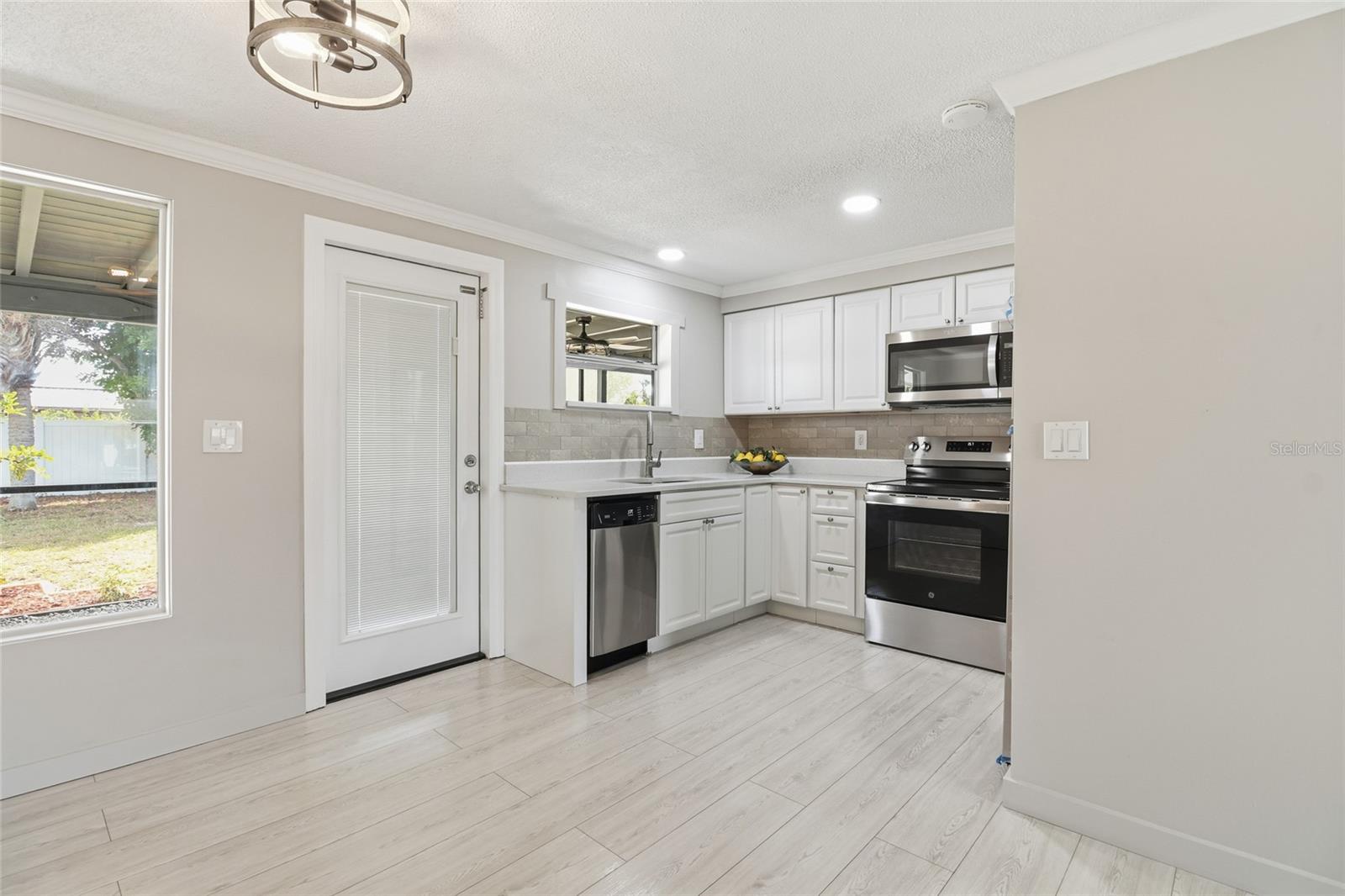 3120 MERCER RD, BRADENTON, FL, 34207