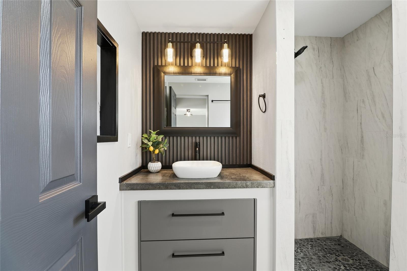 3120 MERCER RD, BRADENTON, FL, 34207