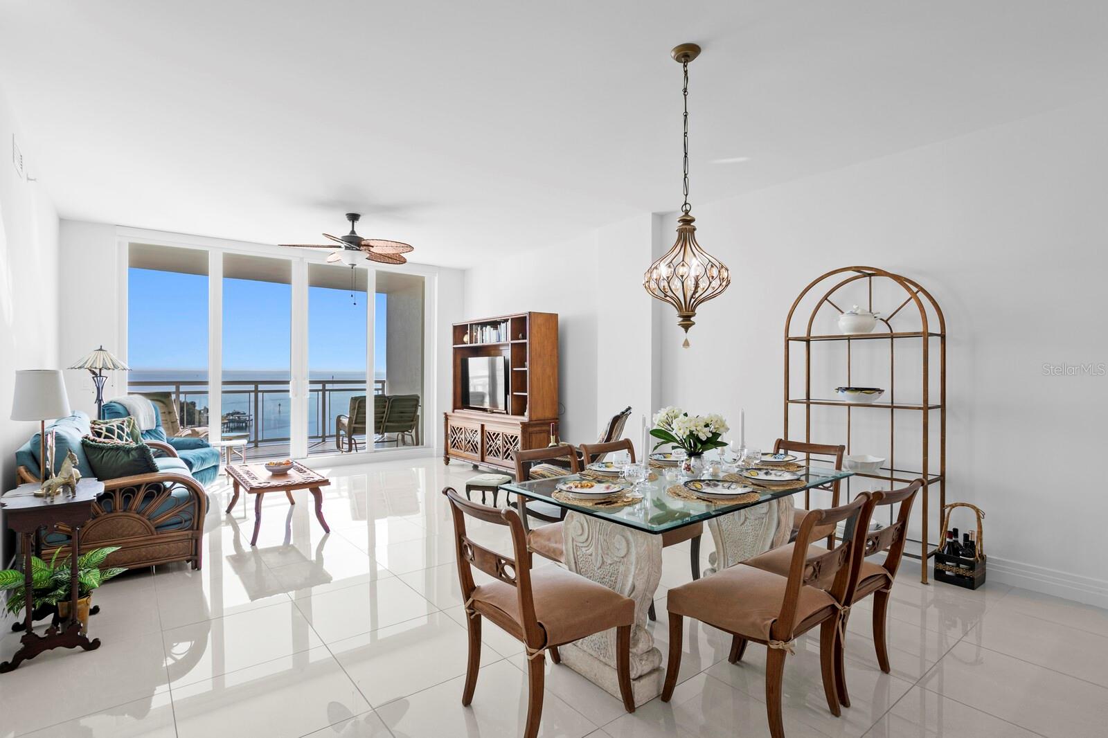 1325 SNELL ISLE BLVD NE #811, ST PETERSBURG, FL, 33704