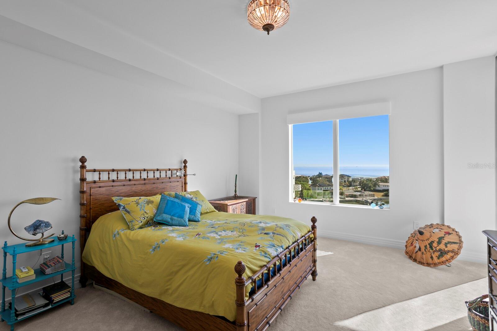 1325 SNELL ISLE BLVD NE #811, ST PETERSBURG, FL, 33704