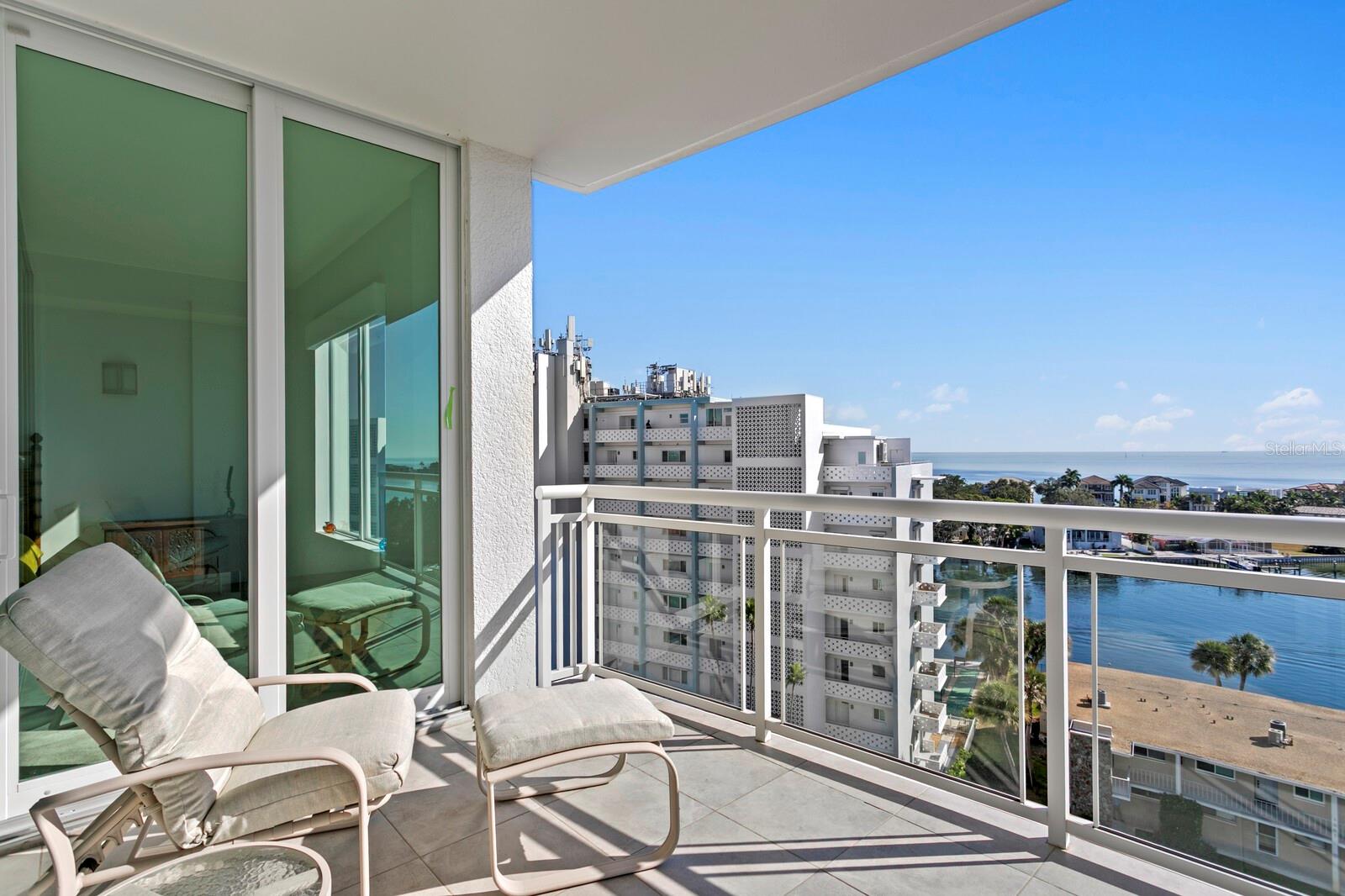 1325 SNELL ISLE BLVD NE #811, ST PETERSBURG, FL, 33704