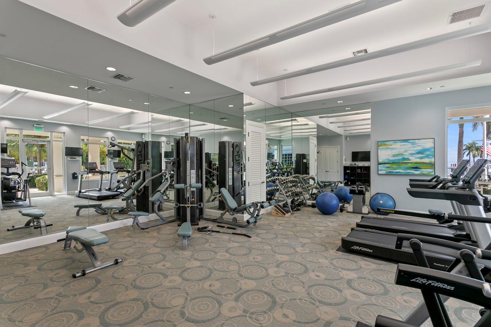 1325 SNELL ISLE BLVD NE #811, ST PETERSBURG, FL, 33704