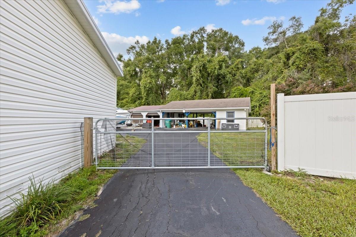 17130 NW 83RD CT, FANNING SPRINGS, FL, 32693