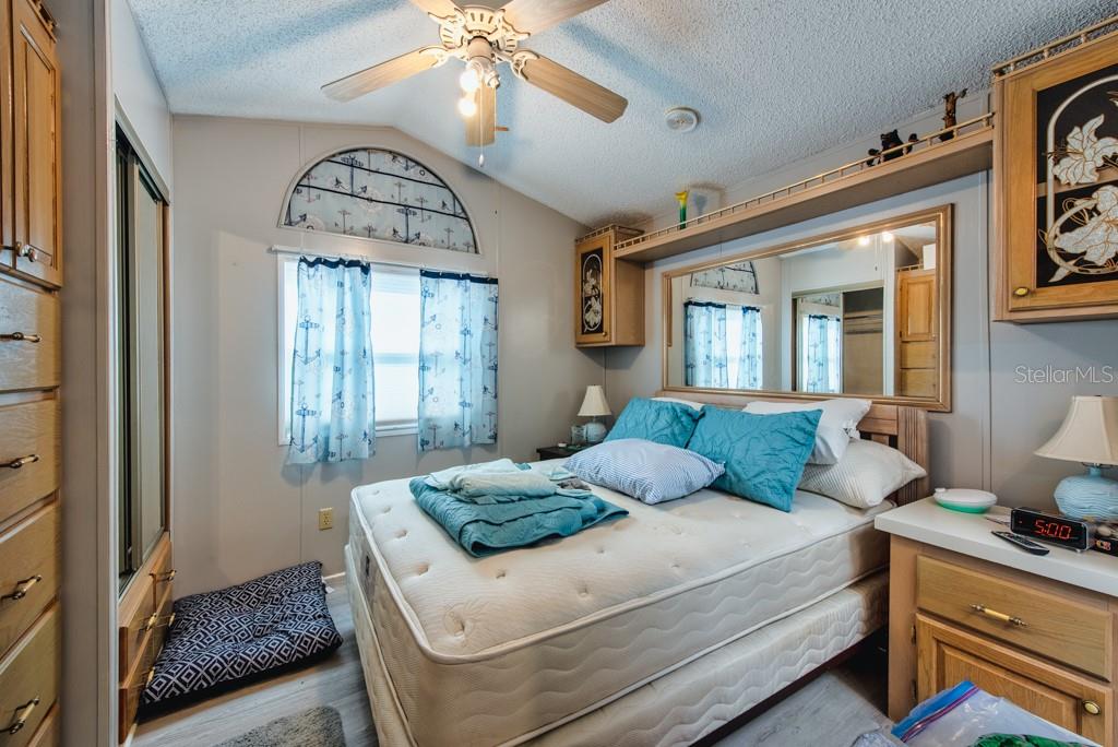 TB8449790 Property Photo