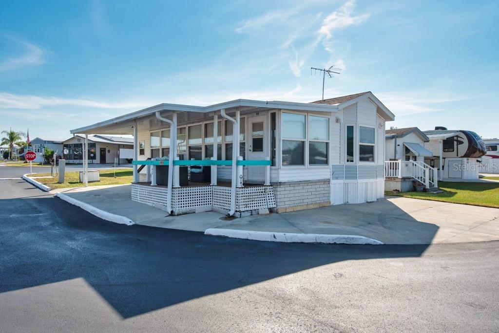 TB8449790 Property Photo