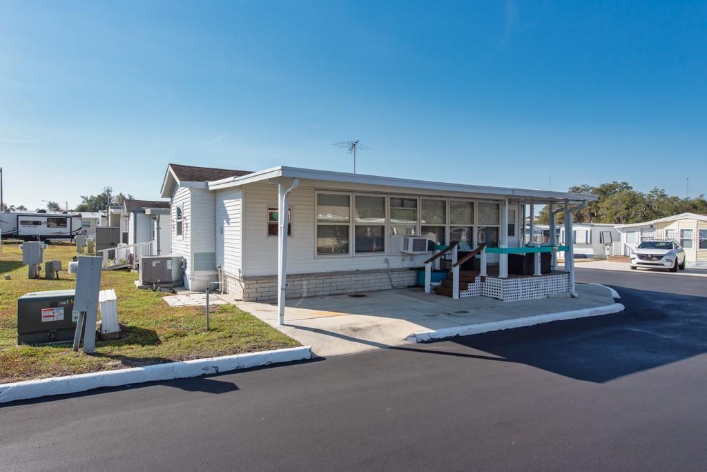 TB8449790 Property Photo