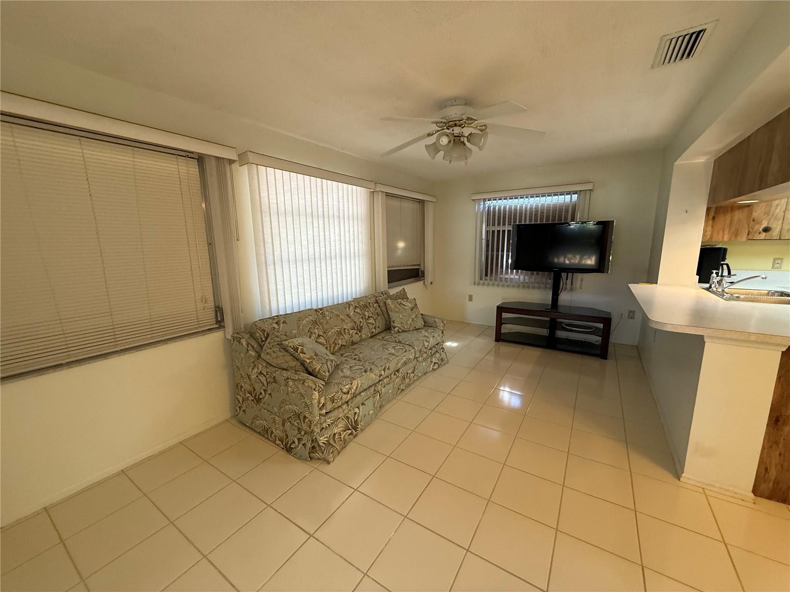 1073 ARDEN TER NW, PORT CHARLOTTE, FL, 33948