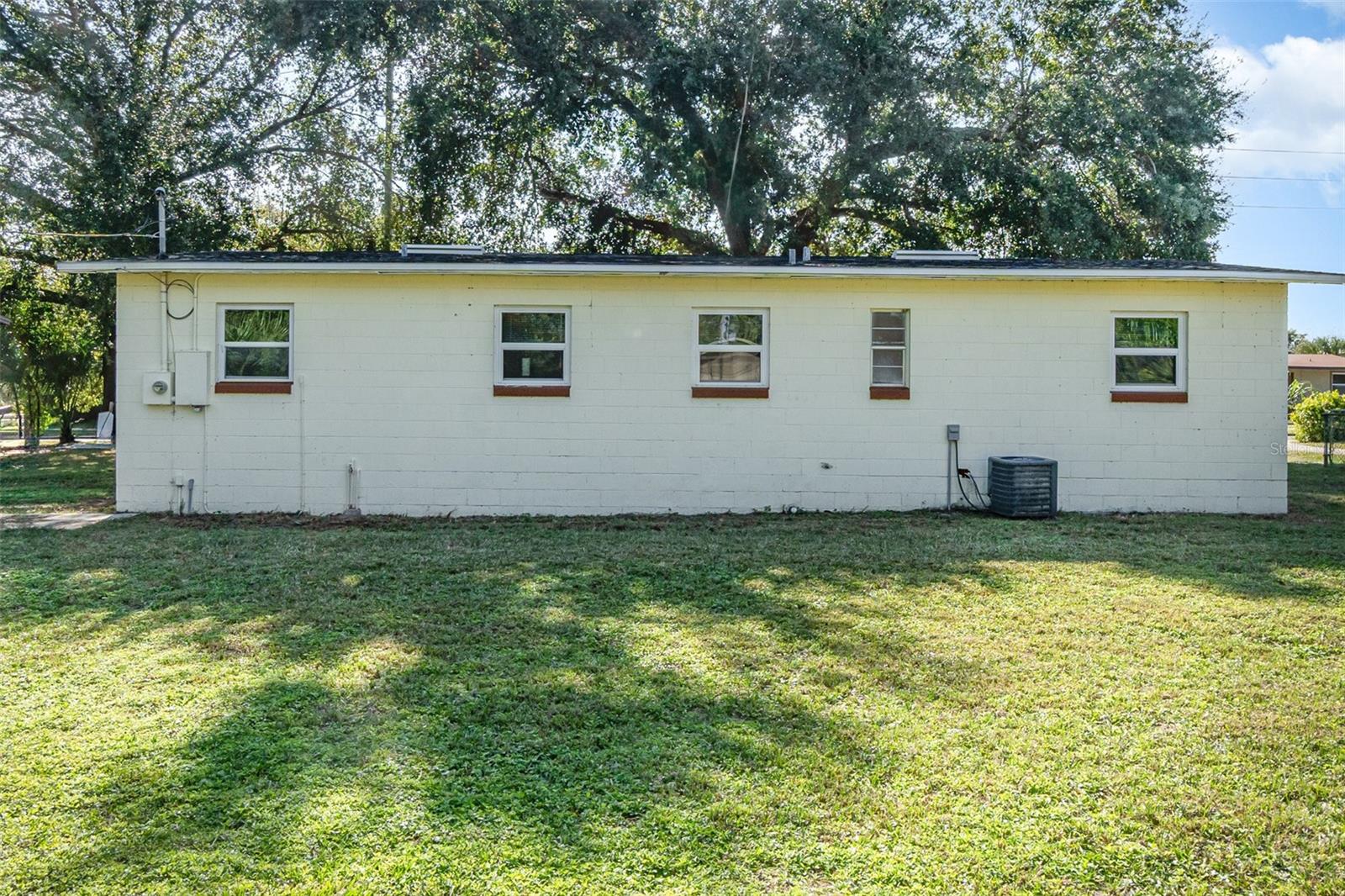 27 E SANDPIPER ST, APOPKA, FL, 32712