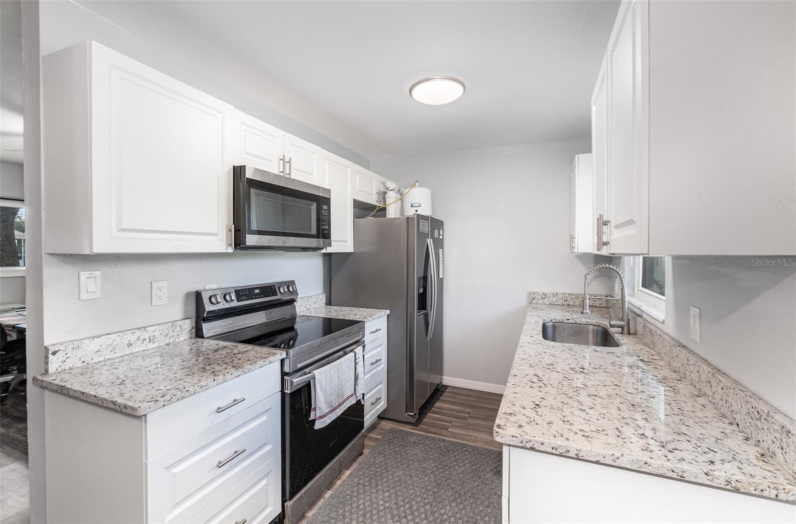 27 E SANDPIPER ST, APOPKA, FL, 32712