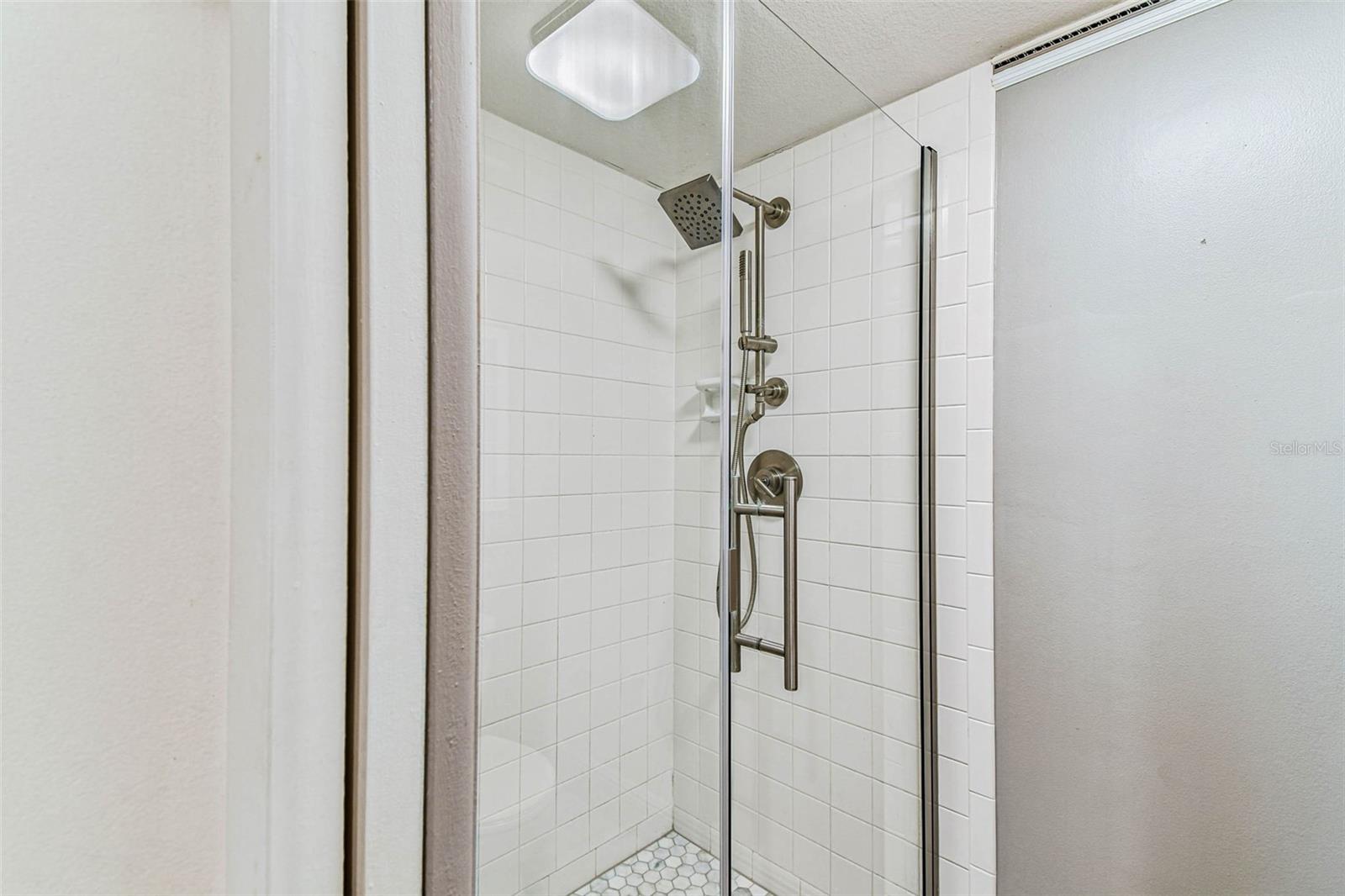 204 MARY DR, OLDSMAR, FL, 34677