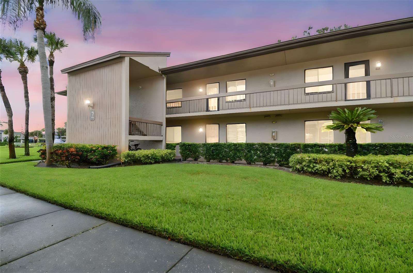 204 MARY DR, OLDSMAR, FL, 34677