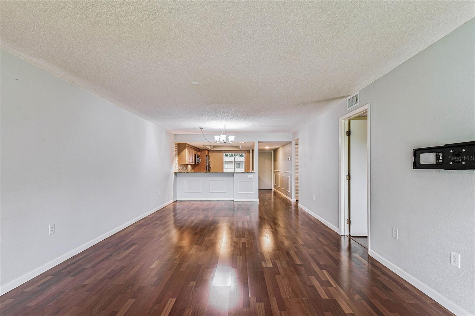 204 MARY DR, OLDSMAR, FL, 34677