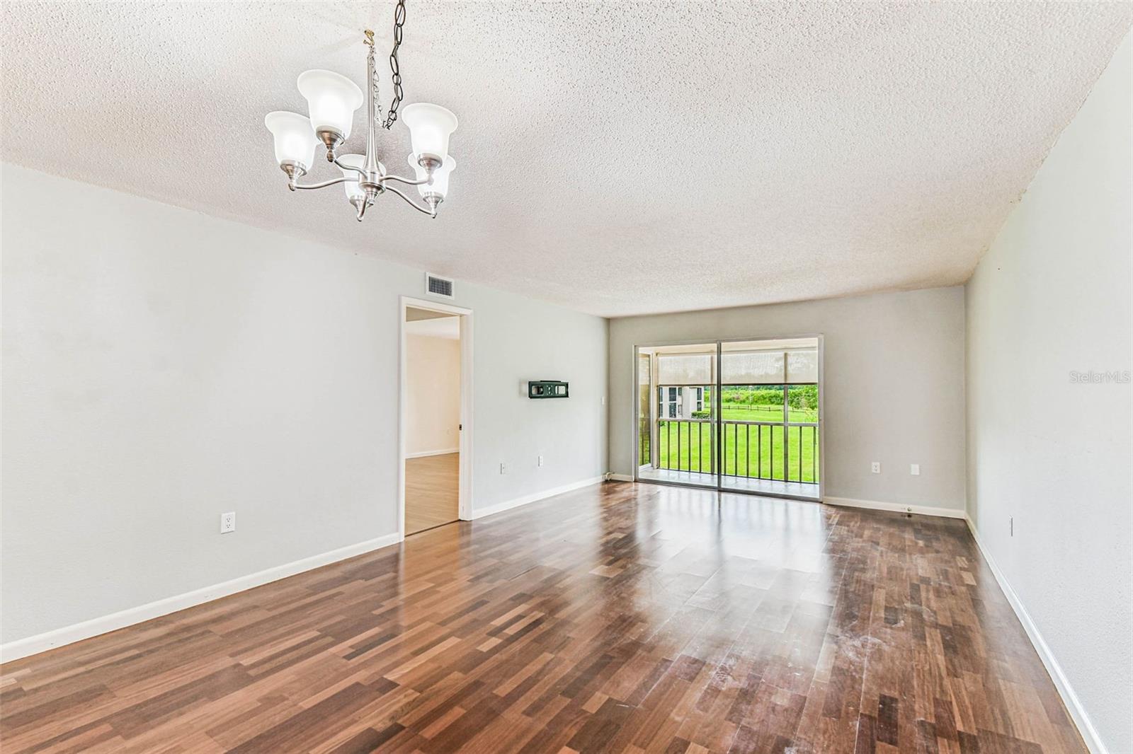 204 MARY DR, OLDSMAR, FL, 34677