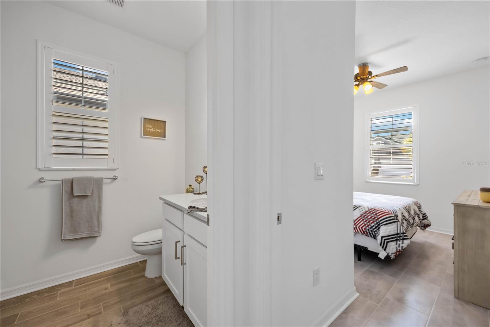 6081 AMBERLY DR, BRADENTON, FL, 34208