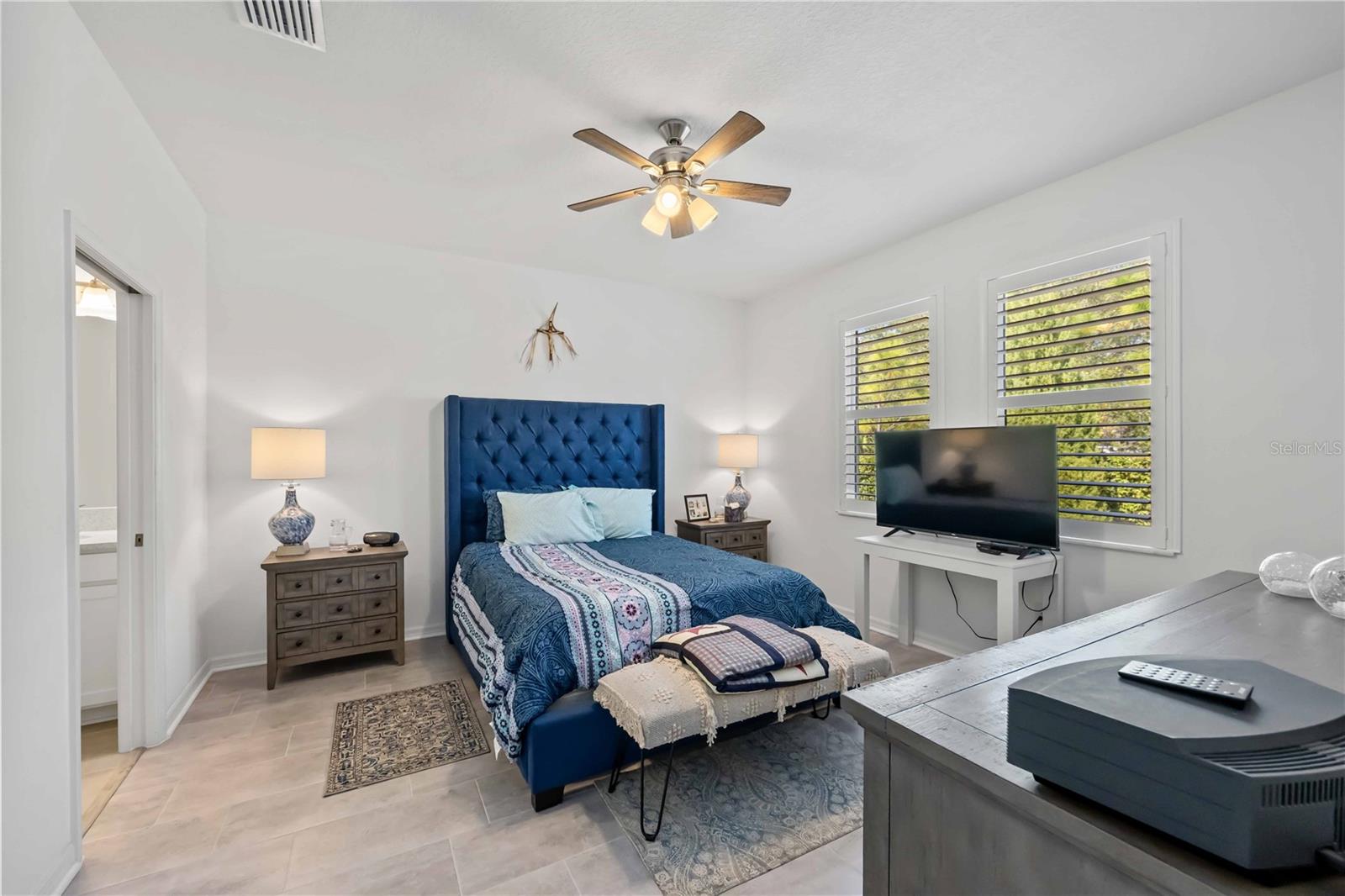 6081 AMBERLY DR, BRADENTON, FL, 34208