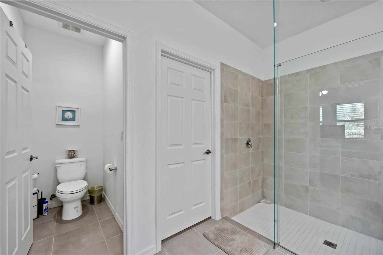 6081 AMBERLY DR, BRADENTON, FL, 34208