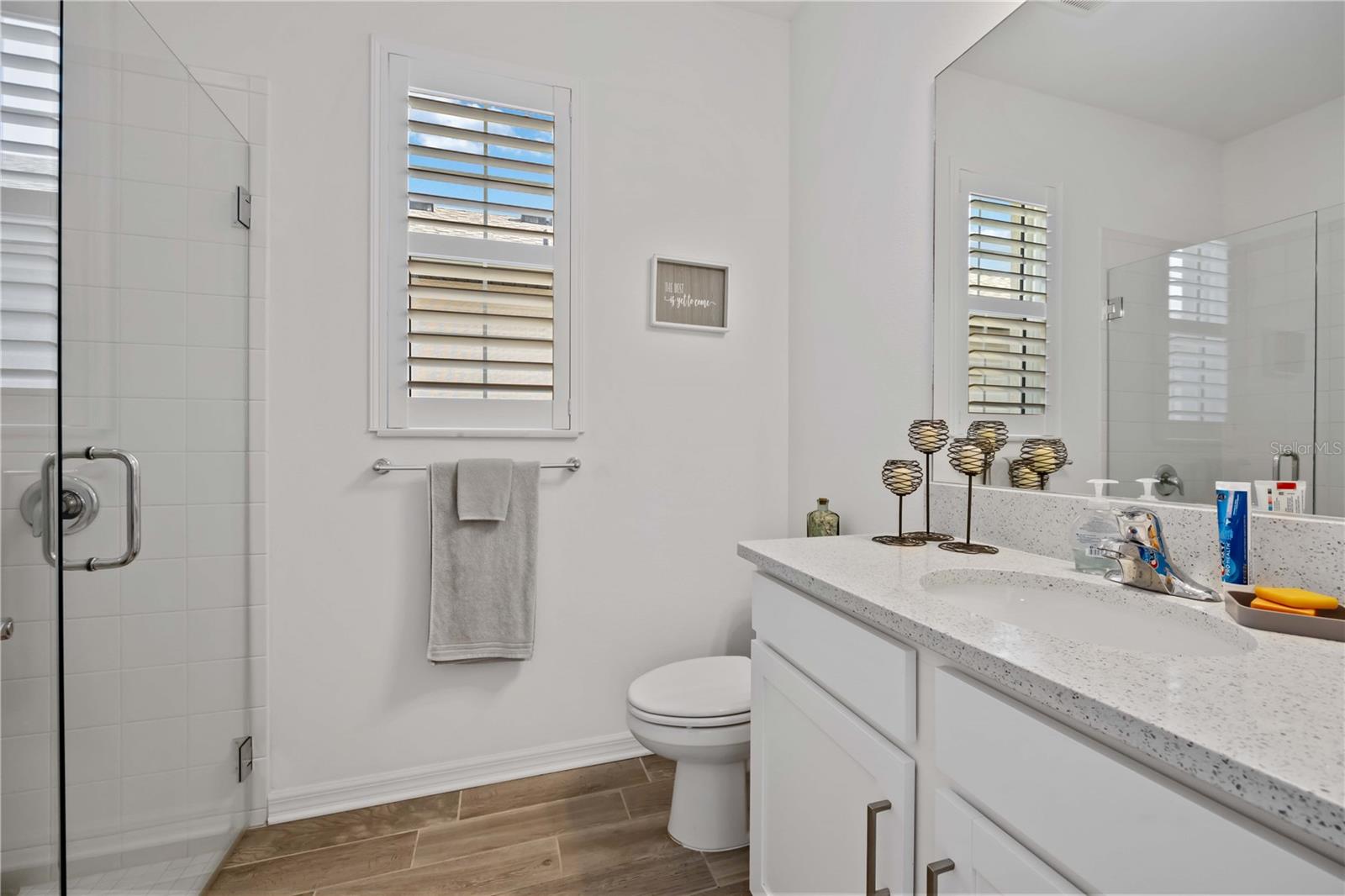 6081 AMBERLY DR, BRADENTON, FL, 34208