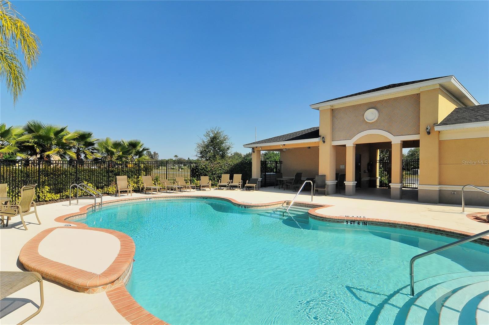 1218 GRANTHAM DR, SARASOTA, FL, 34234