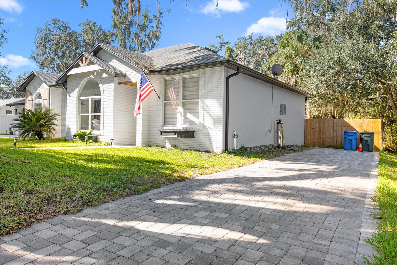 297 N LAKE JESSUP AVE, OVIEDO, FL, 32765