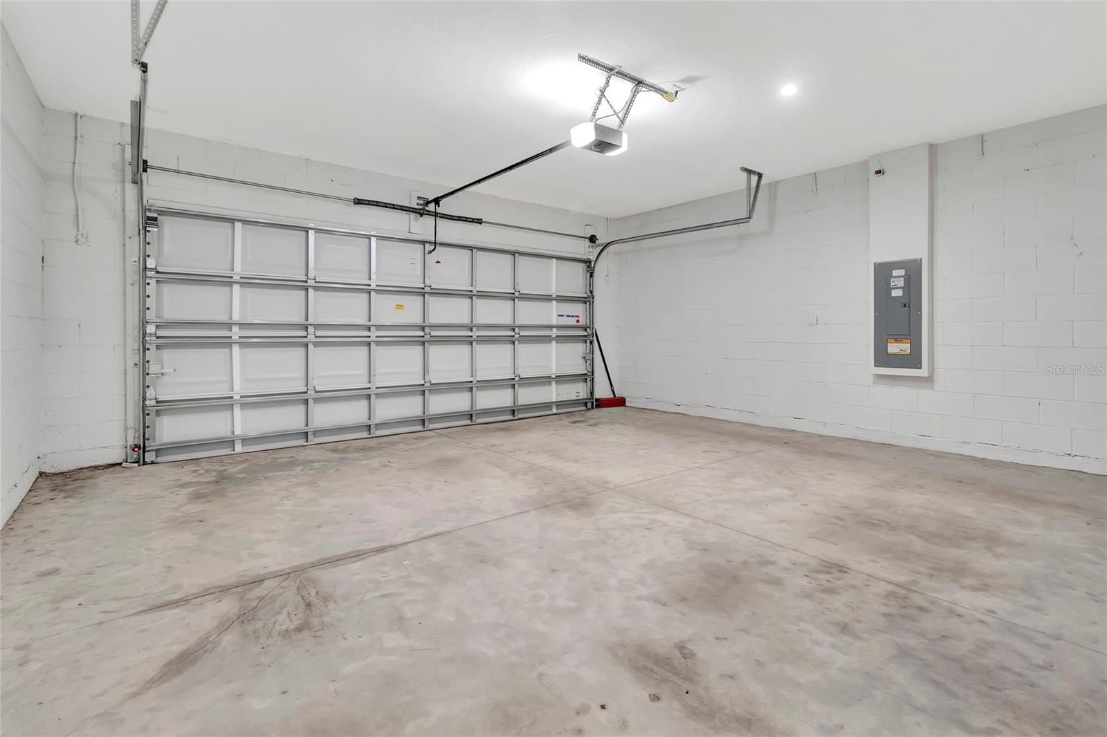 221 AQUAMARINE LN, KISSIMMEE, FL, 34758