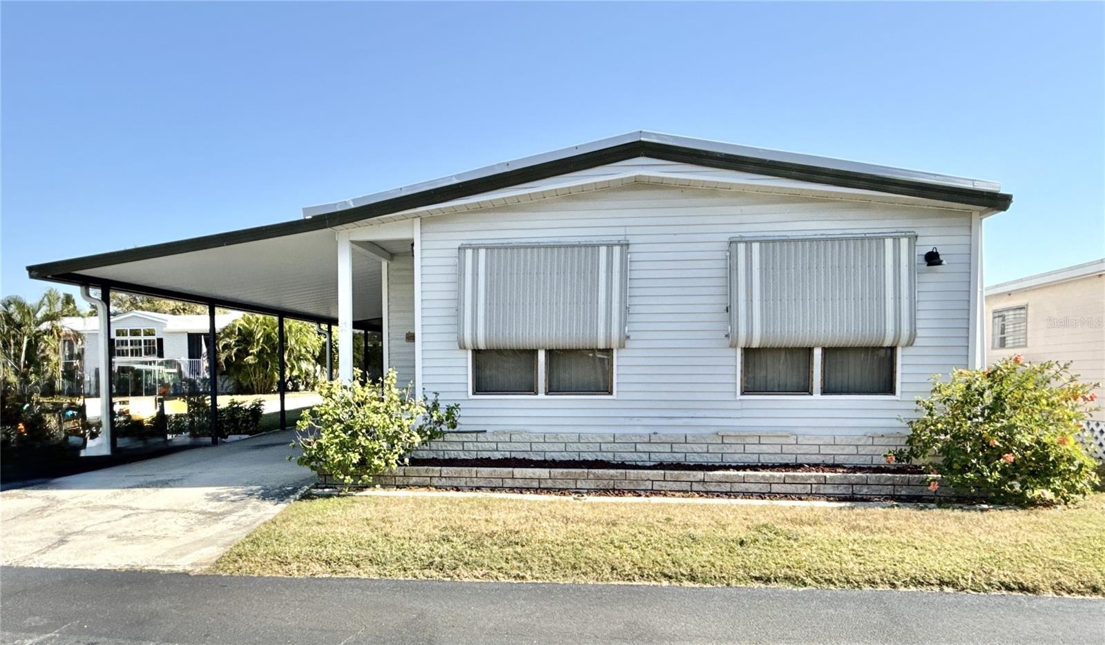 6821 AMERICANA DR NE #106, ST PETERSBURG, FL, 33702