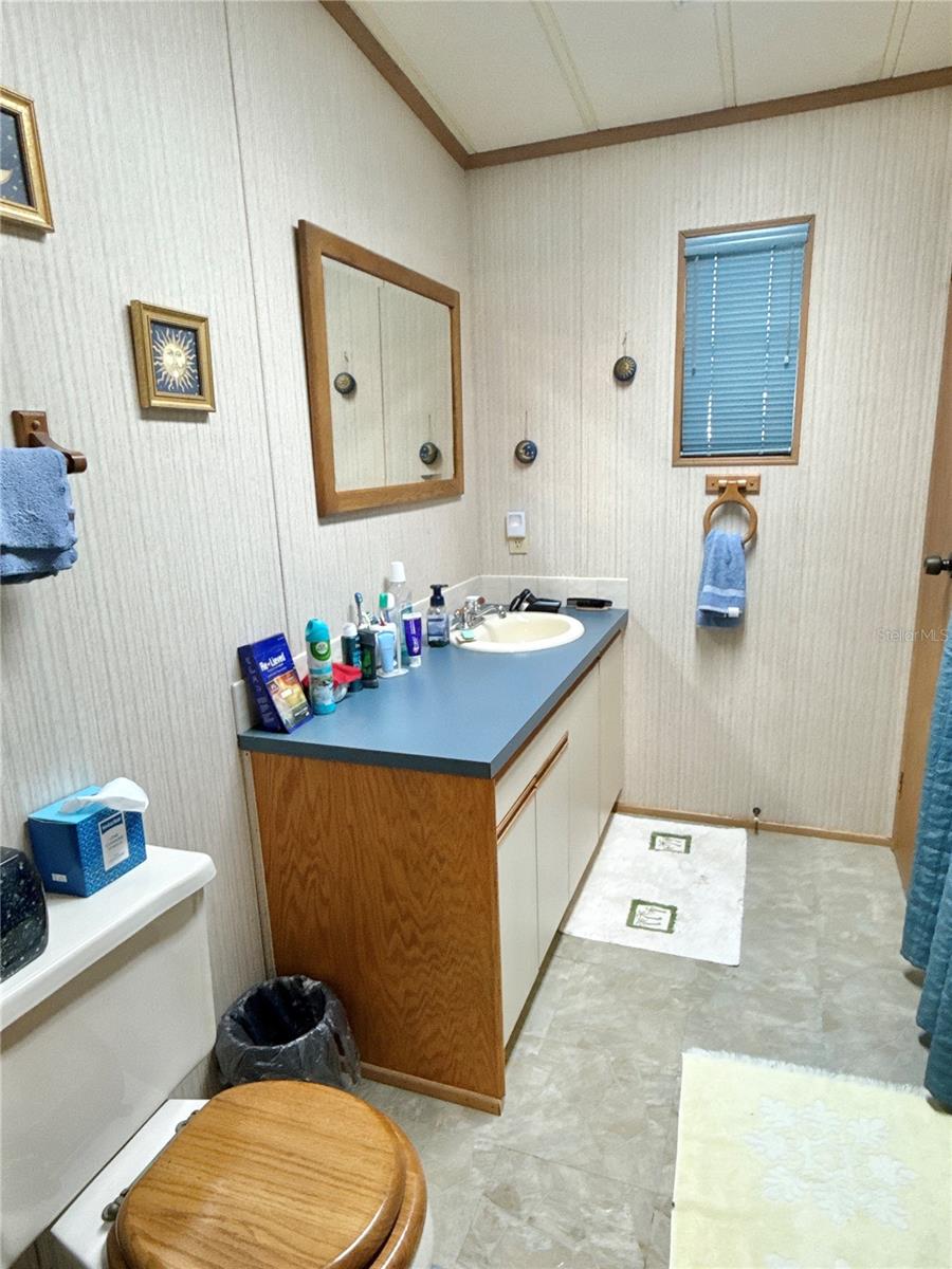 6821 AMERICANA DR NE #106, ST PETERSBURG, FL, 33702