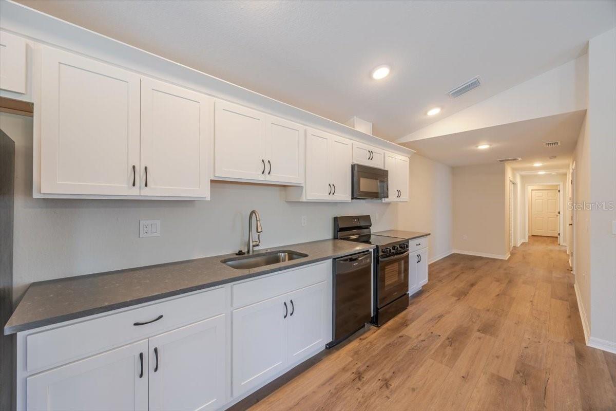 1162 FAIRWAY DR, LAKELAND, FL, 33801