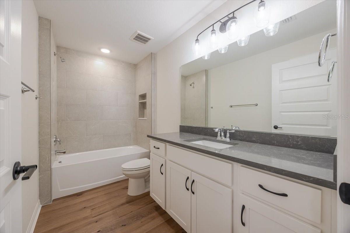 1162 FAIRWAY DR, LAKELAND, FL, 33801