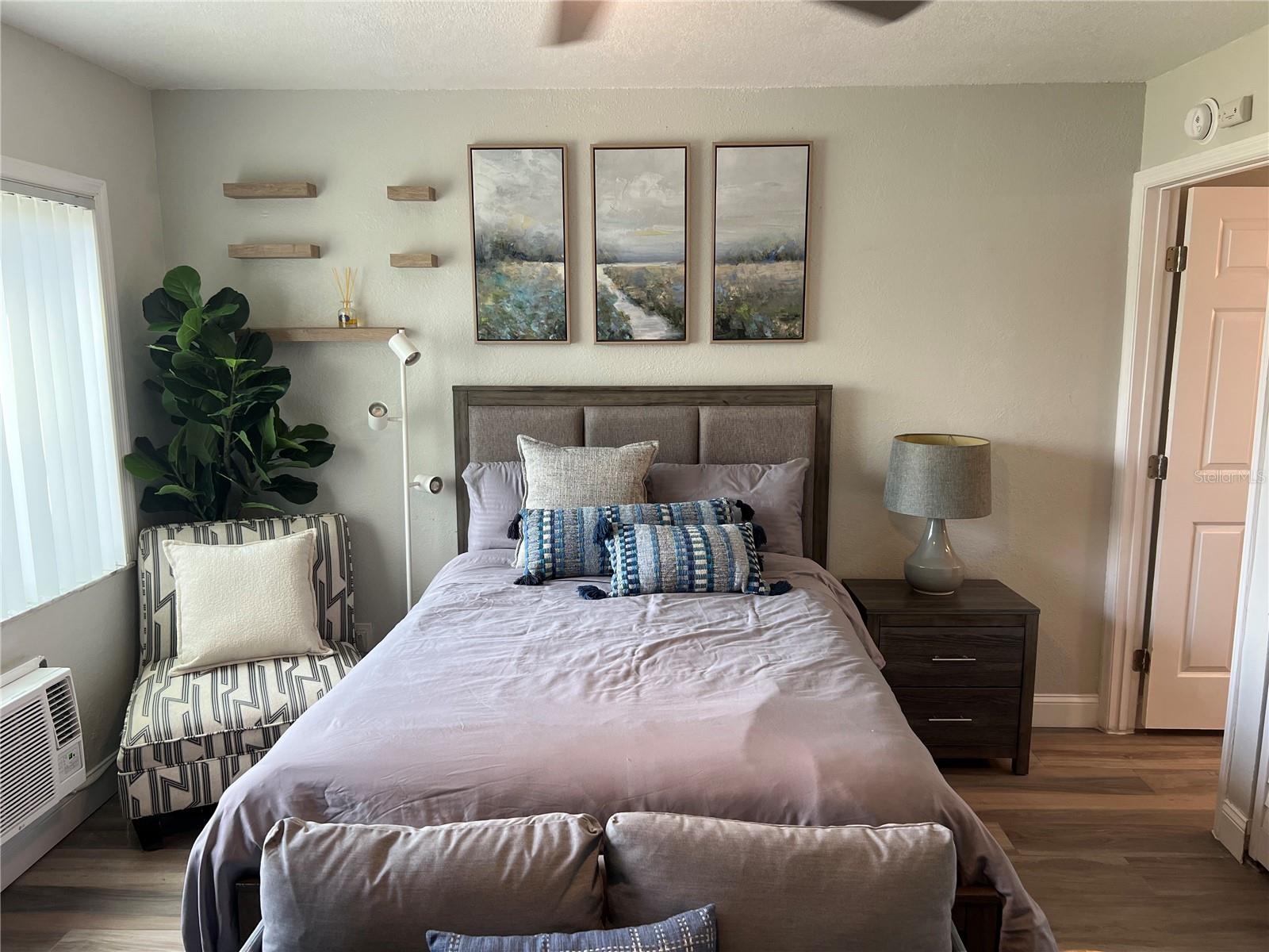 4141 DOLPHIN DR #4141, TAMPA, FL, 33617