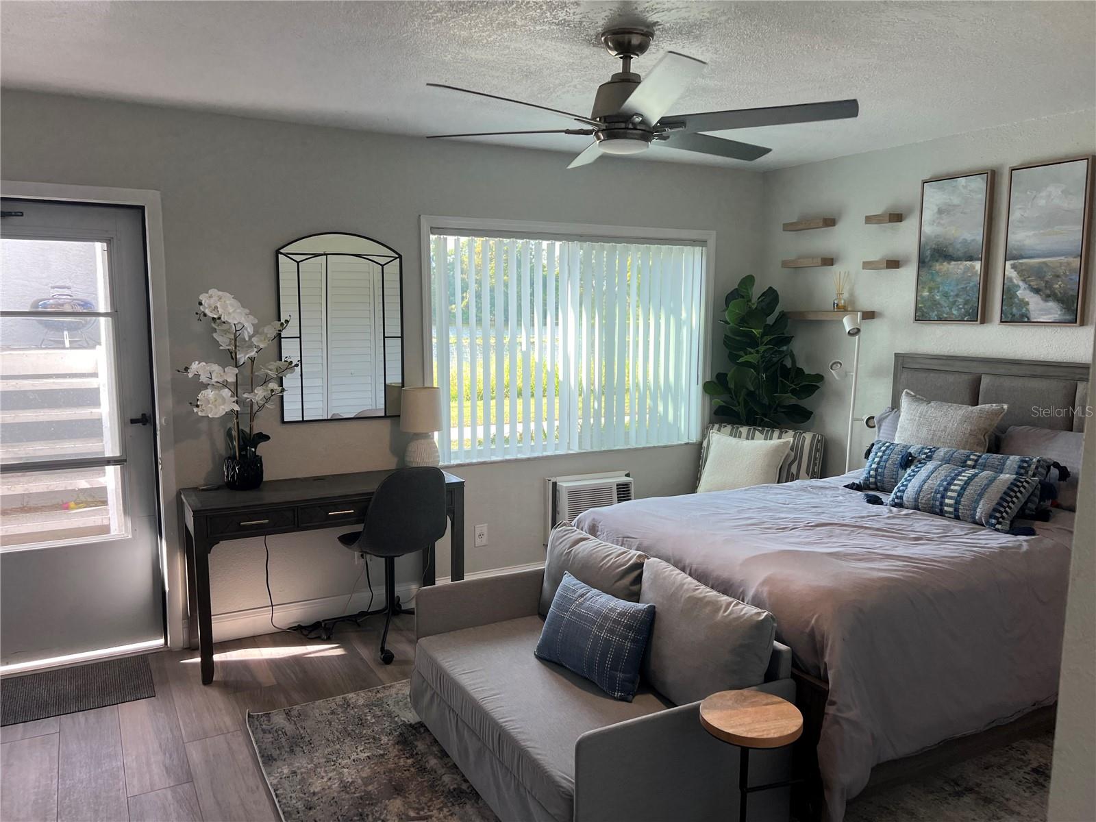 4141 DOLPHIN DR #4141, TAMPA, FL, 33617