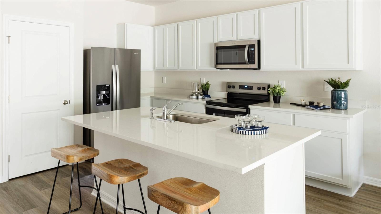 1651 EAST BAY ST, SARASOTA, FL, 34238